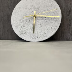 orologio da parete in cemento